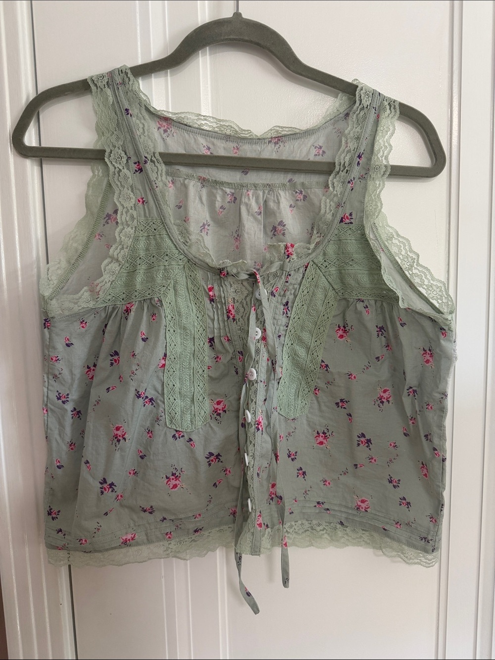 Free People Knock Off - Floral Lace-Trim Sleeveless Top - Sage Green